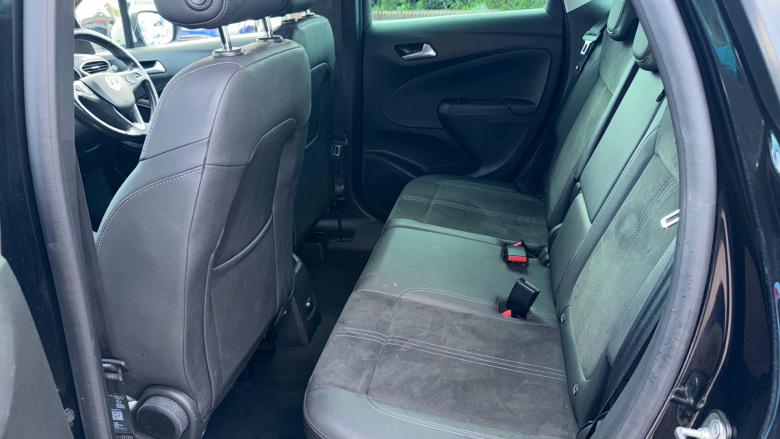 Vauxhall Crossland 1.5 Turbo D [120] Ultimate 5dr Auto Diesel Hatchback